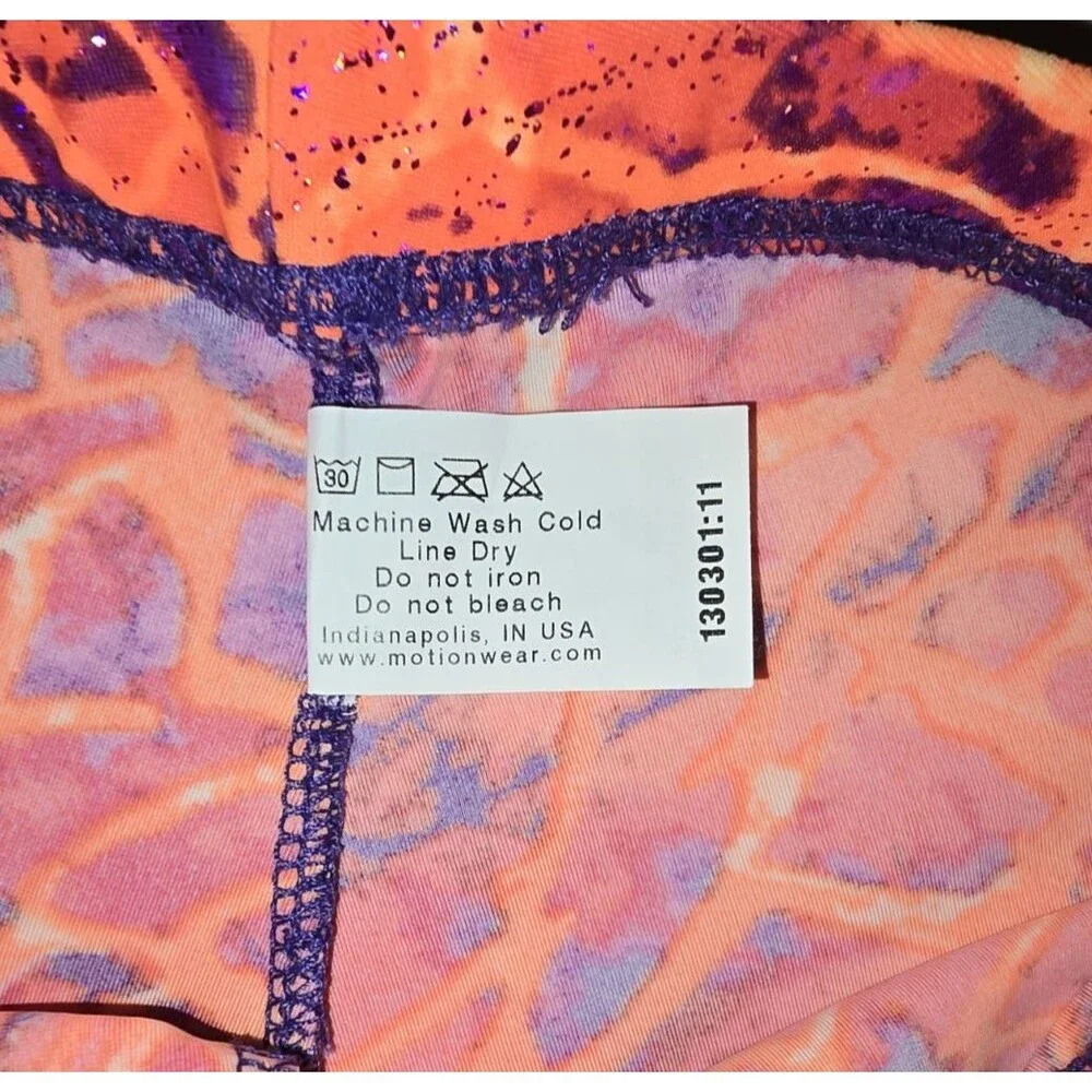 Motionwear Orange Purple Lava Crackle Dance Gym Shorts SA, Fits like Large Child